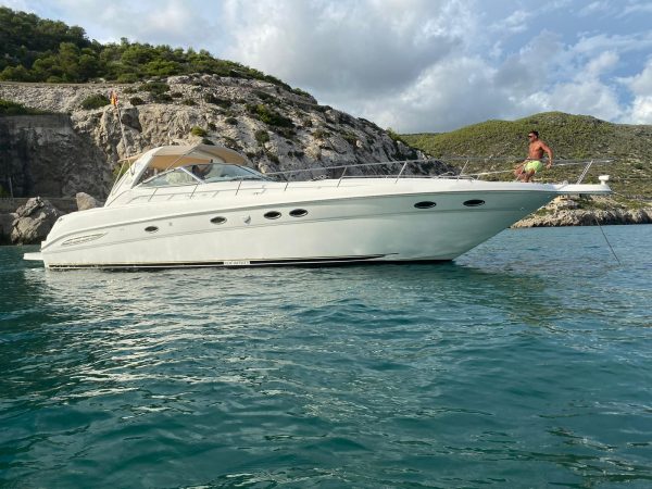 Yacht Infinity Shared Tour