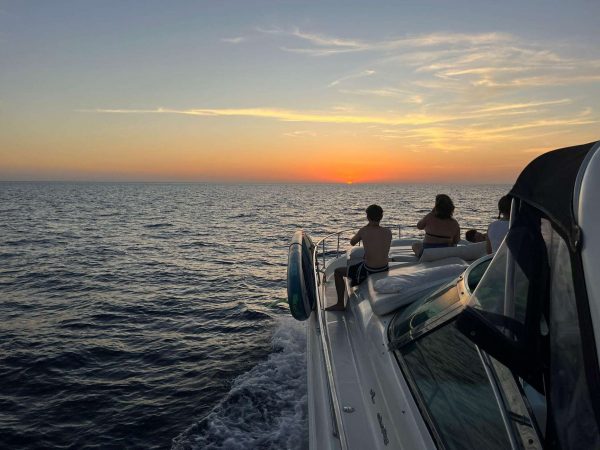Legend Private Yacht Tour - Image 14