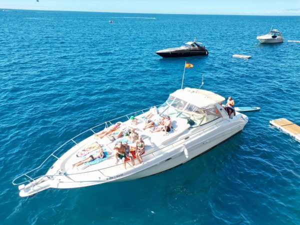 Legend Private Yacht Tour - Image 4